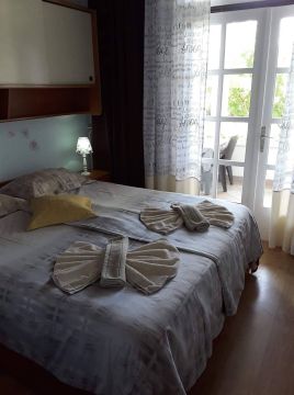 Schlafzimmer 2